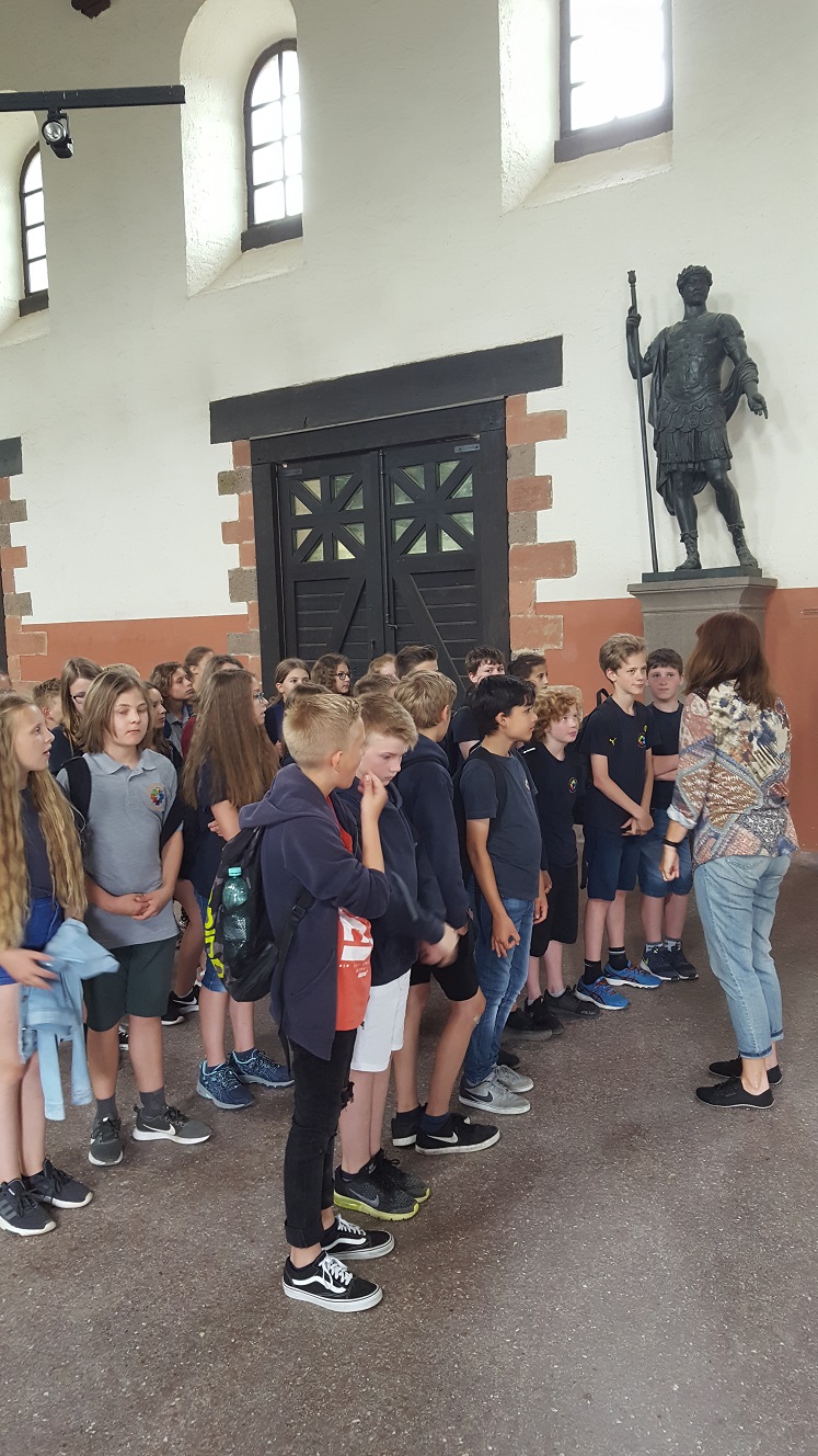 Hineingehen englisch